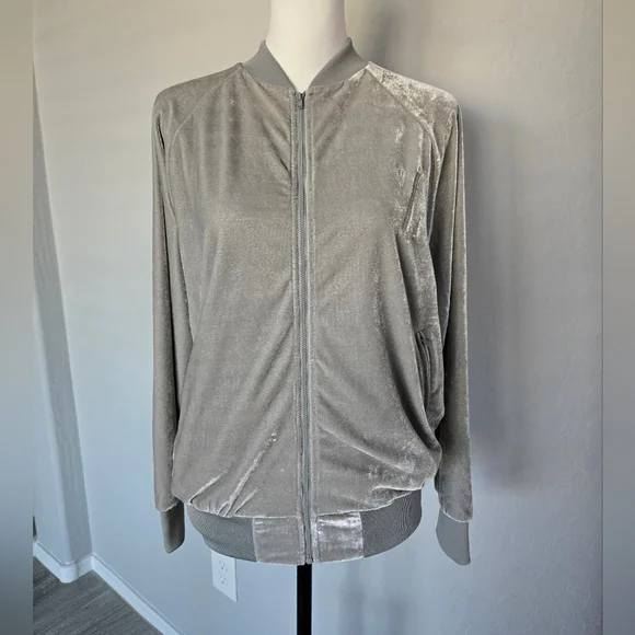 Daya By Zendaya Velour Velvet Silver Gray Track Jacket Zip Up Long Sleeve Sz XS - Picture 16 of 16